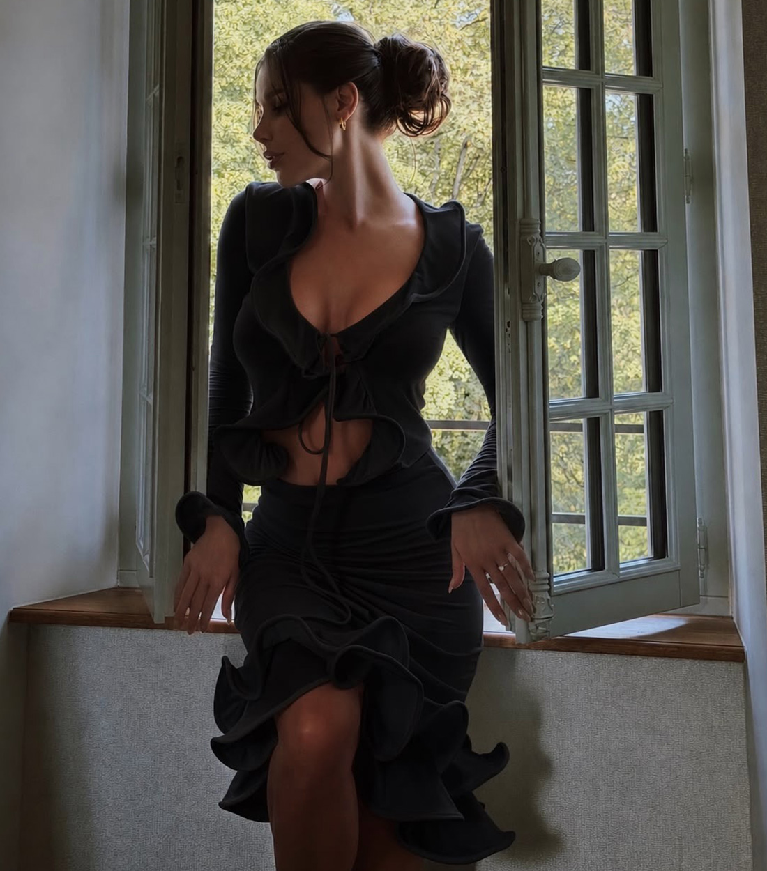 260826Ashley-set,-black1
